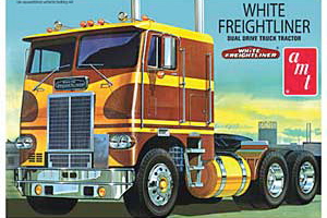 AMTWHITEFEIGHTLINER1.JPG