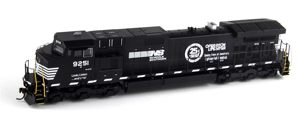 Athearn HO 77991 Dash 9-44CW, Norfolk Southern #9251