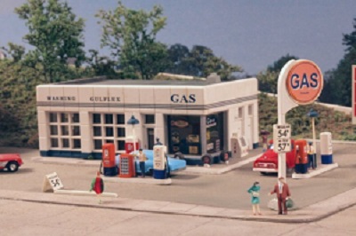 CITY CLASSICS Crafton Avenue Service Station N Scale