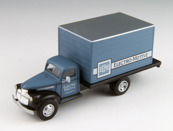 Classic Metal Works Electro-Motive Division - 1941/46 Chevrolet Box Truck ( HO Scale )