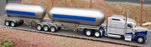 HERPA Kenworth Super B Propane Tanker