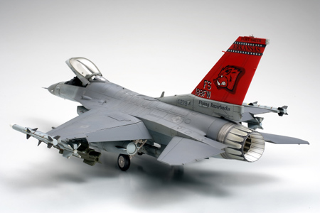 TAMIYA F-16C BLOCK 25/32 FIGHTING FALCON ANG