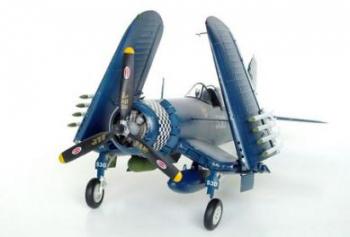 TRUMPETER CHANCE-VOUGHT USMC F4U-1D VMF 312 KIT