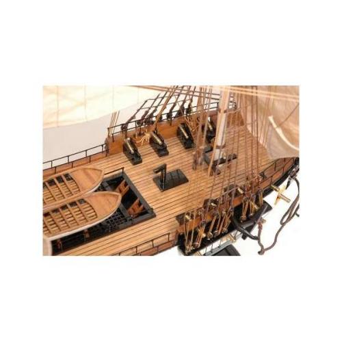 PREMIERSHIPMODELSMAINPIC7ussconstitutionmodelshipgoldrange.jpg