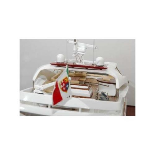 PREMIERSHIPMODELSPIC2aiconfly85yachtpremierrange.jpg