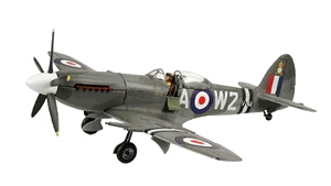 REVELLGERMANYSUPERMARINESPITFIREMK2224SMALL.JPG