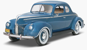 REVELL MONOGRAM 40 Ford Standard Coupe