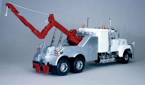 ITALERI US WRECKER TRUCK 